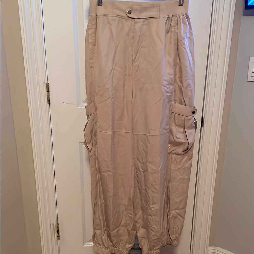 Women’s Tan Cargo Pants